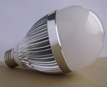 LED Bulb E27 8W